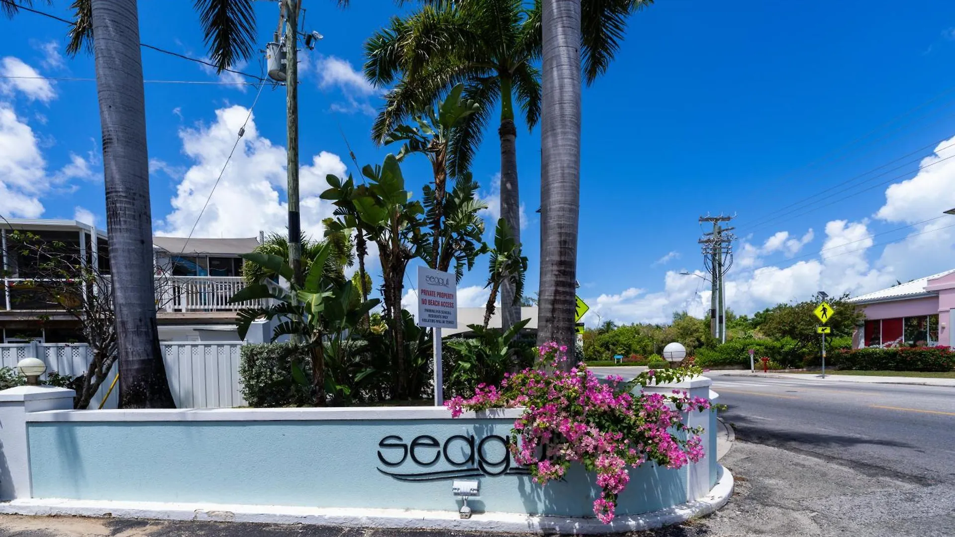 Seagull Condominiums Unit # 1 Grand Cayman Cayman Adaları