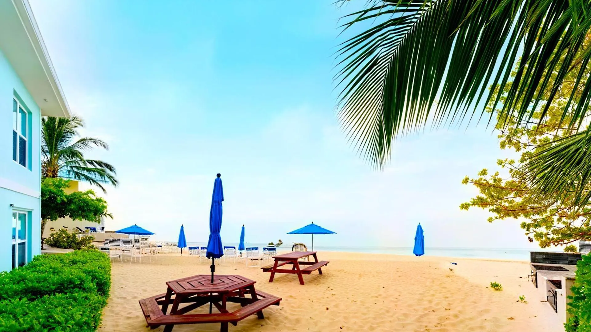 Seagull Condominiums Unit # 1 Grand Cayman Lejlighed
