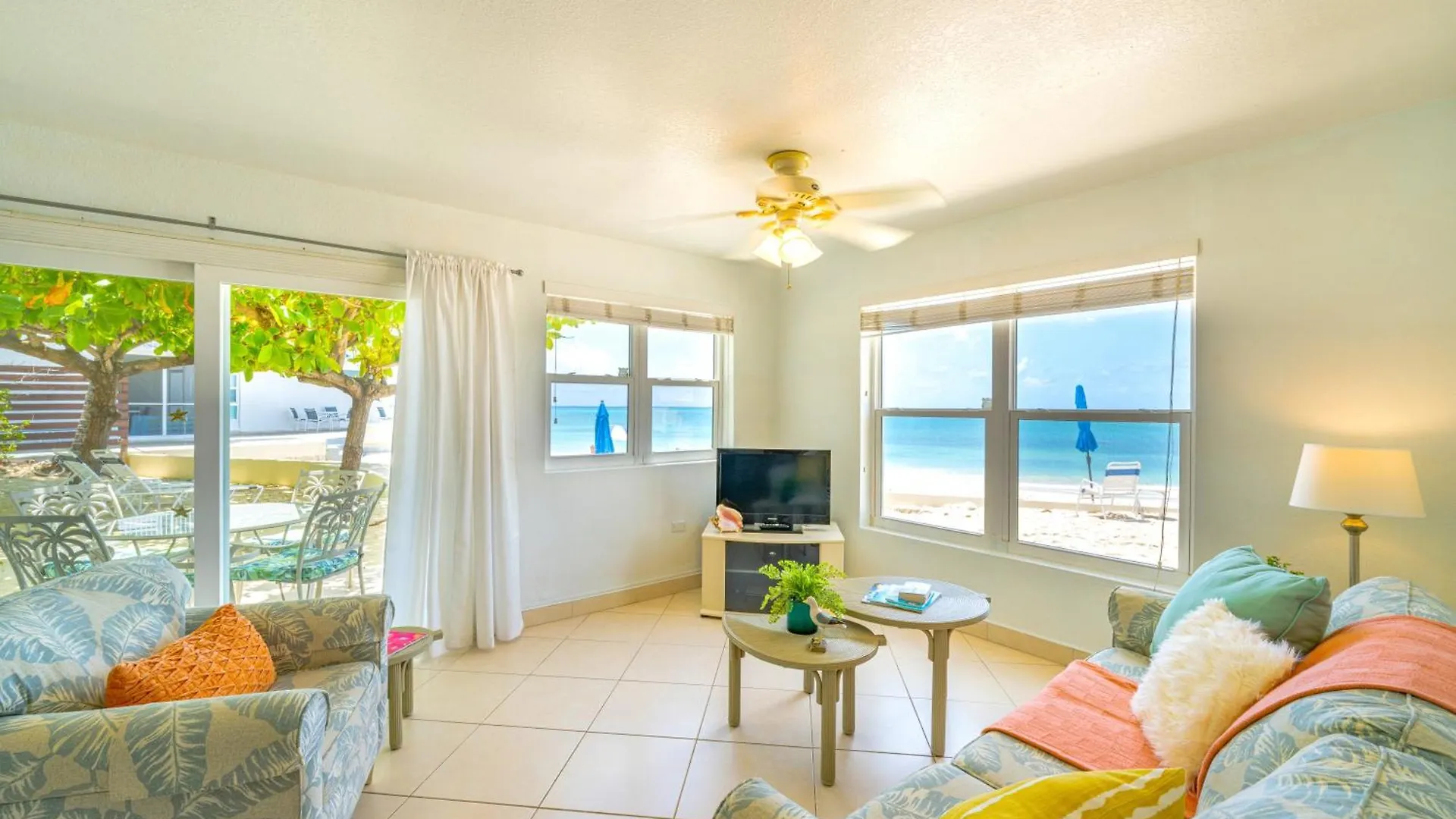 Seagull Condominiums Unit # 1 Grand Cayman 0*,